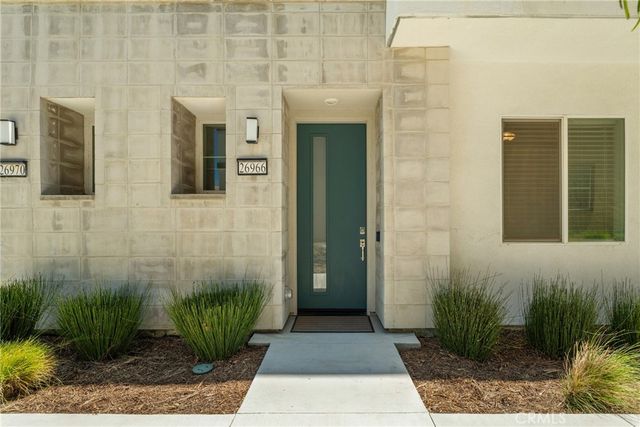 26966 Mosswood, Valencia, CA 91381