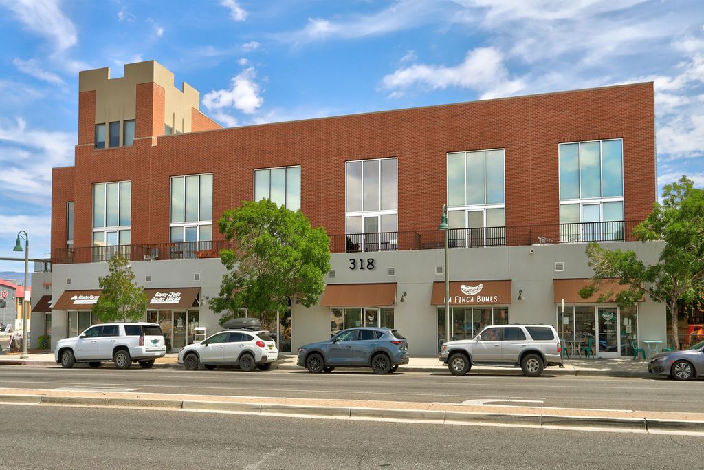 318 BROADWAY Boulevard NE, Albuquerque, NM 87102