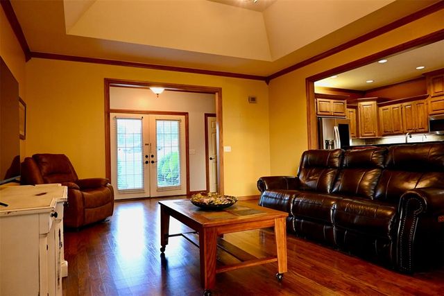 2077 Clearwater Drive, Choctaw, OK 73020
