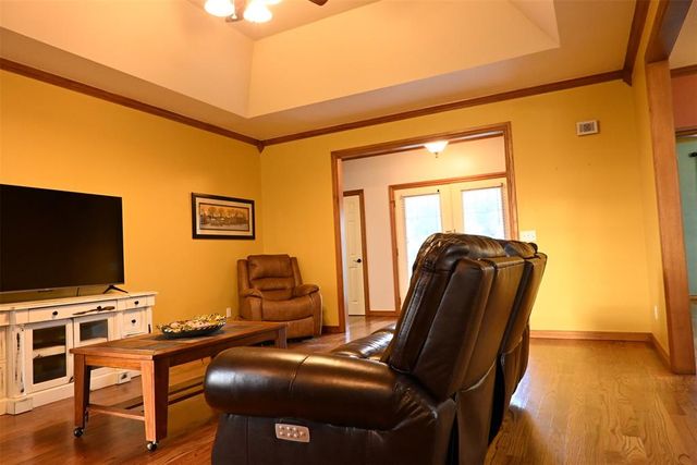 2077 Clearwater Drive, Choctaw, OK 73020
