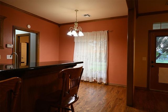 2077 Clearwater Drive, Choctaw, OK 73020