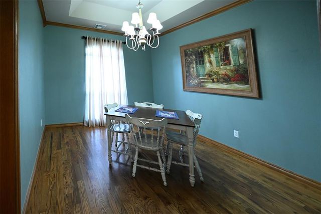 2077 Clearwater Drive, Choctaw, OK 73020