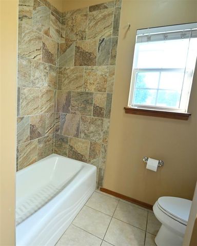 2077 Clearwater Drive, Choctaw, OK 73020