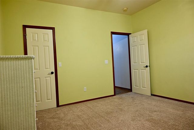 2077 Clearwater Drive, Choctaw, OK 73020