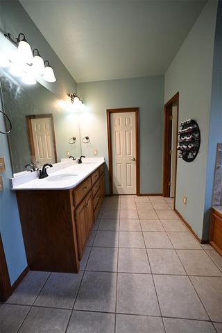 2077 Clearwater Drive, Choctaw, OK 73020