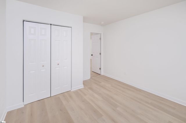 325 Hillcrest Circle, Anderson, SC 29624