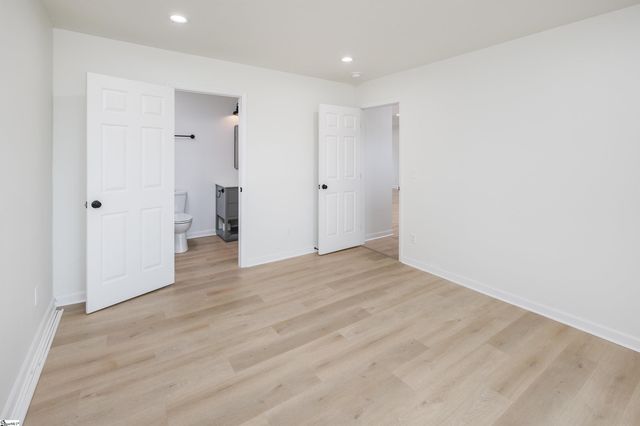 325 Hillcrest Circle, Anderson, SC 29624