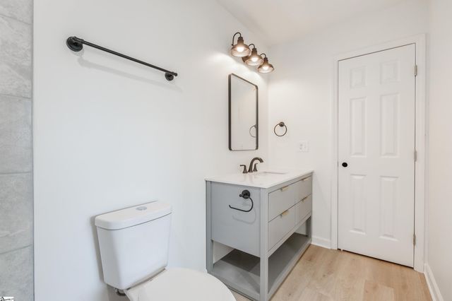 325 Hillcrest Circle, Anderson, SC 29624