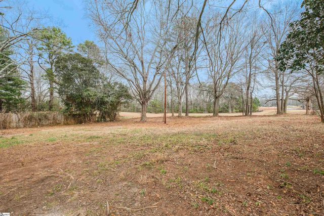 325 Hillcrest Circle, Anderson, SC 29624