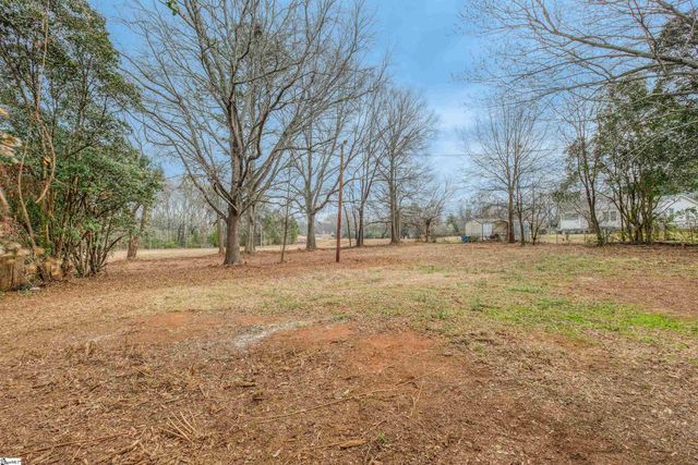 325 Hillcrest Circle, Anderson, SC 29624