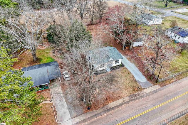 325 Hillcrest Circle, Anderson, SC 29624