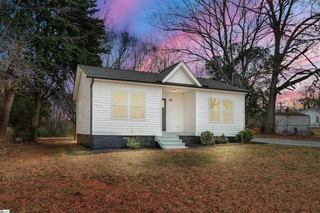 325 Hillcrest Circle, Anderson, SC 29624