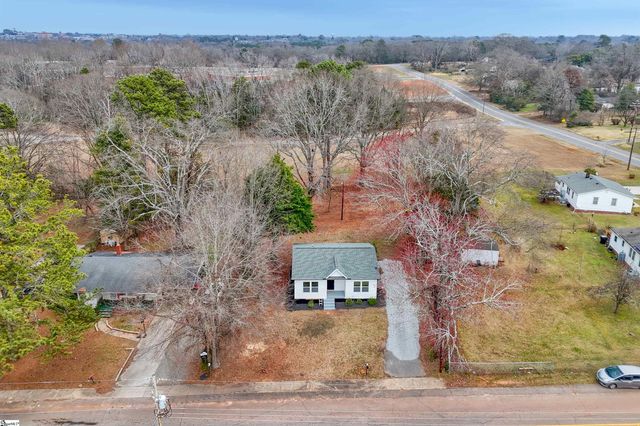 325 Hillcrest Circle, Anderson, SC 29624