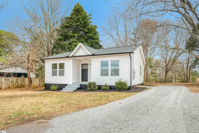 325 Hillcrest Circle, Anderson, SC 29624