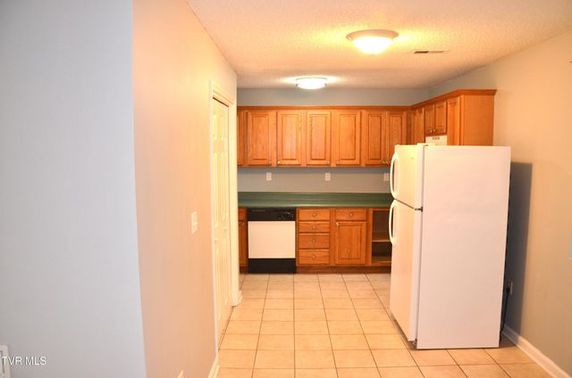 214 East Ravine Road, Kingsport, TN 37660