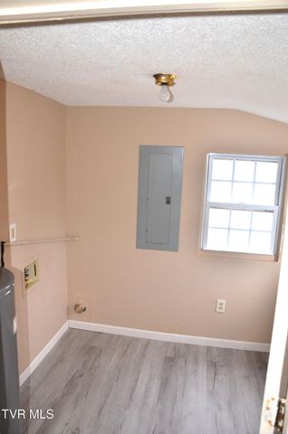 214 East Ravine Road, Kingsport, TN 37660