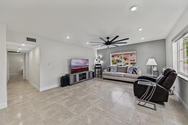 9 NE 19th Court C112, Wilton Manors, FL 33305