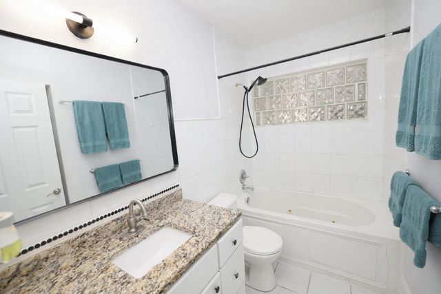 3641 STOKES DRIVE, Sarasota, FL 34232