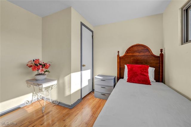 217 Tyler Avenue, Cuyahoga Falls, OH 44221