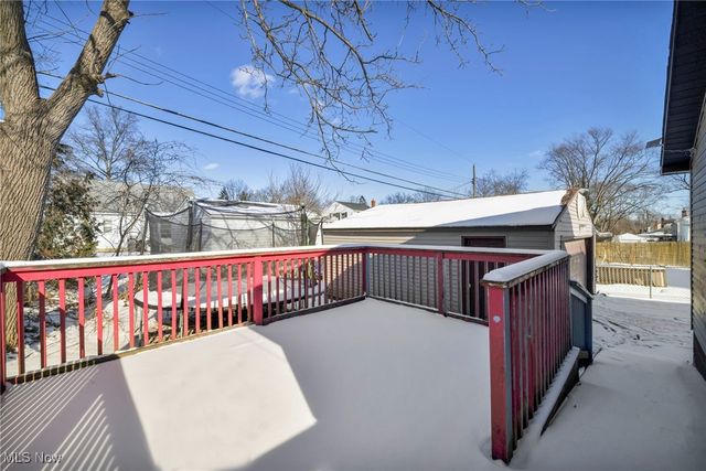 217 Tyler Avenue, Cuyahoga Falls, OH 44221