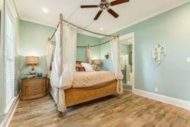 110 Island Passage, Galveston, TX 77554