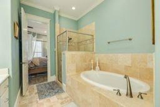 110 Island Passage, Galveston, TX 77554