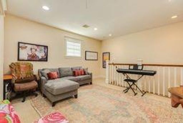 110 Island Passage, Galveston, TX 77554