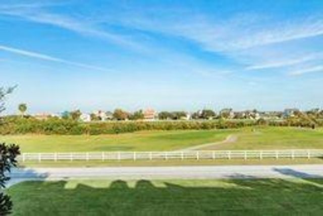 110 Island Passage, Galveston, TX 77554