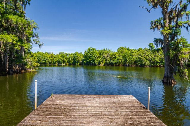 608 VANDERBAKER ROAD, Temple Terrace, FL 33617