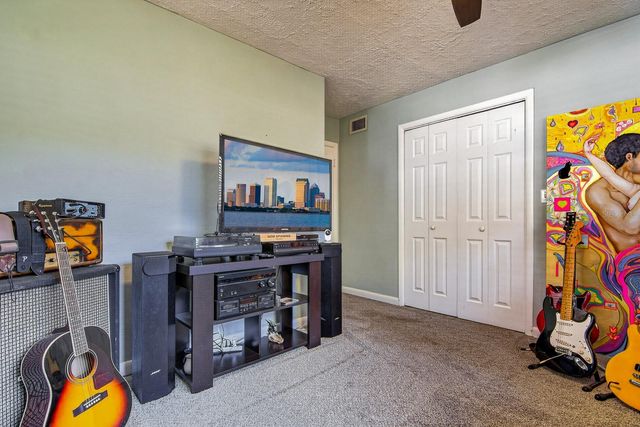 608 VANDERBAKER ROAD, Temple Terrace, FL 33617