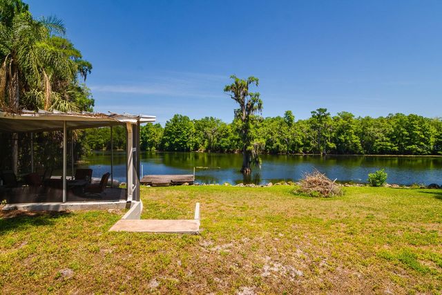 608 VANDERBAKER ROAD, Temple Terrace, FL 33617