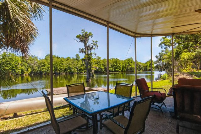 608 VANDERBAKER ROAD, Temple Terrace, FL 33617