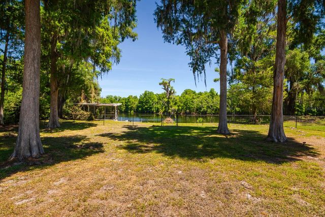 608 VANDERBAKER ROAD, Temple Terrace, FL 33617