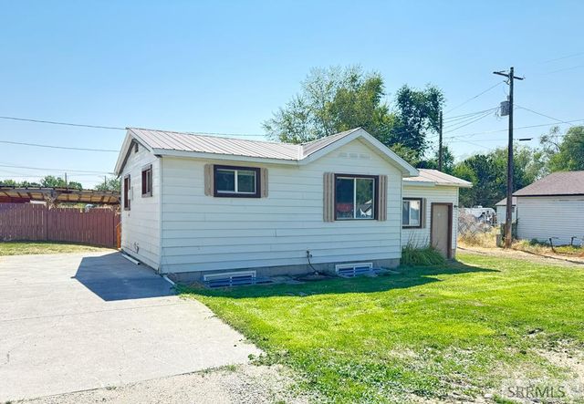 112 Topaz, Blackfoot, ID 83221