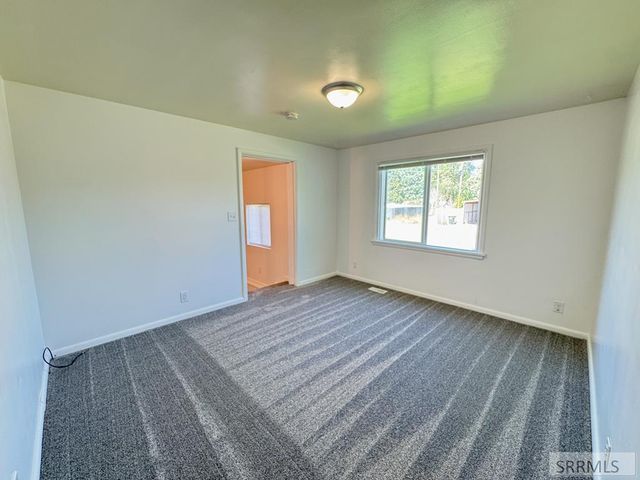 112 Topaz, Blackfoot, ID 83221