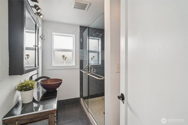 851 NW 56th Street, Seattle, WA 98107