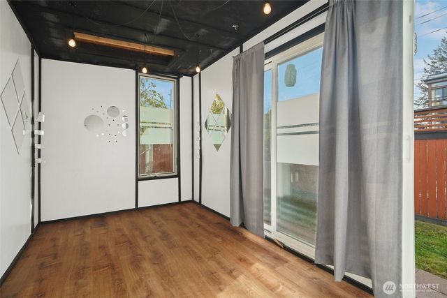 851 NW 56th Street, Seattle, WA 98107