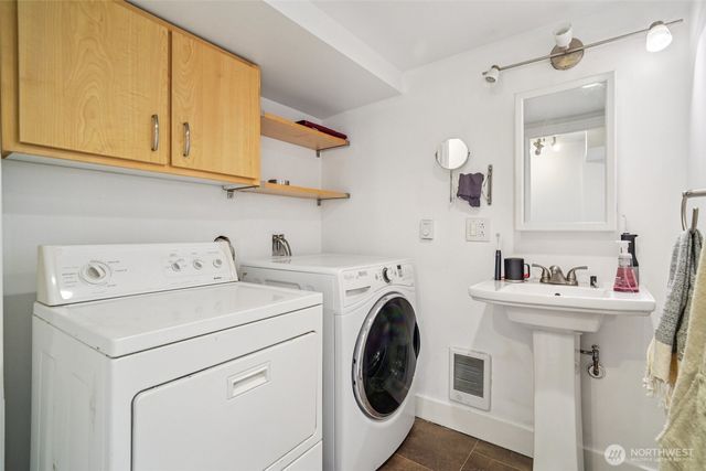 851 NW 56th Street, Seattle, WA 98107