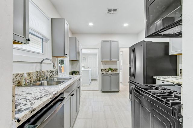 409 U St, Sacramento, CA 95818