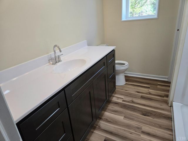 1305 Lee Drive, Farmville, VA 23901