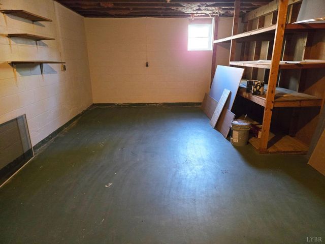 1305 Lee Drive, Farmville, VA 23901