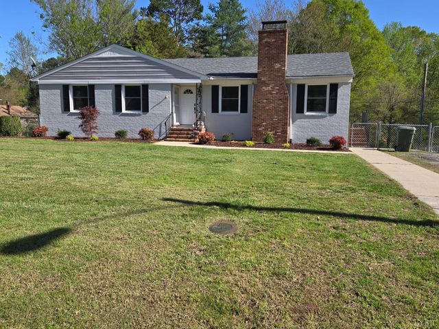 1305 Lee Drive, Farmville, VA 23901