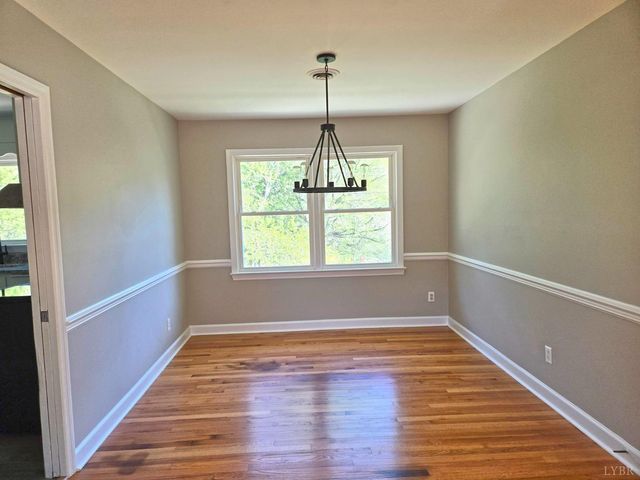 1305 Lee Drive, Farmville, VA 23901