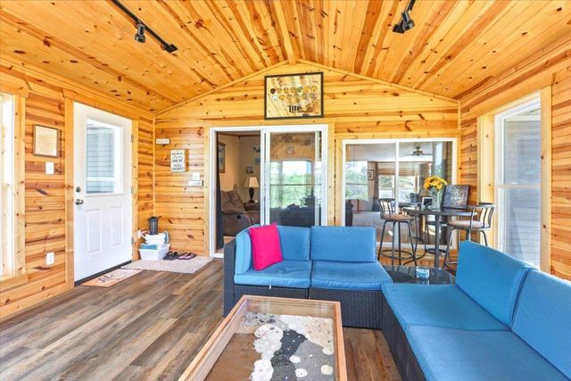 W5510 Oxbow Trail, Princeton, WI 54968