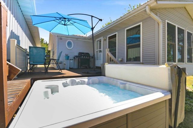 W5510 Oxbow Trail, Princeton, WI 54968
