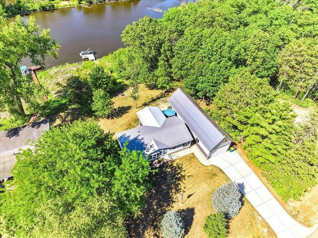 W5510 Oxbow Trail, Princeton, WI 54968