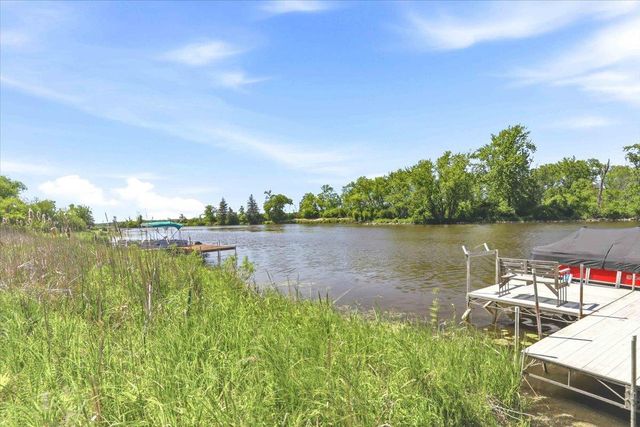 W5510 Oxbow Trail, Princeton, WI 54968