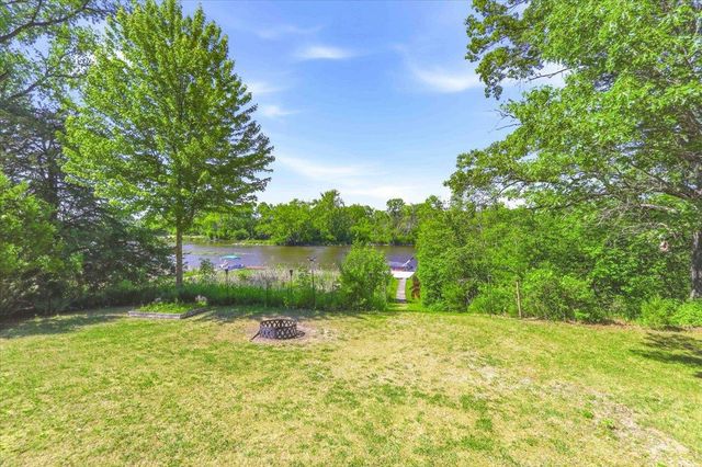 W5510 Oxbow Trail, Princeton, WI 54968