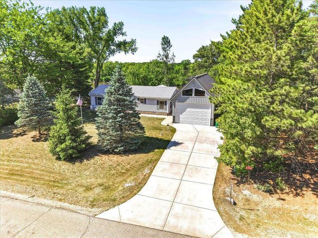 W5510 Oxbow Trail, Princeton, WI 54968