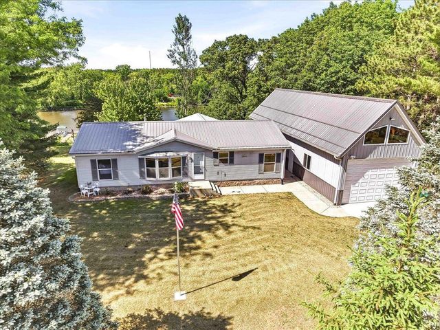 W5510 Oxbow Trail, Princeton, WI 54968